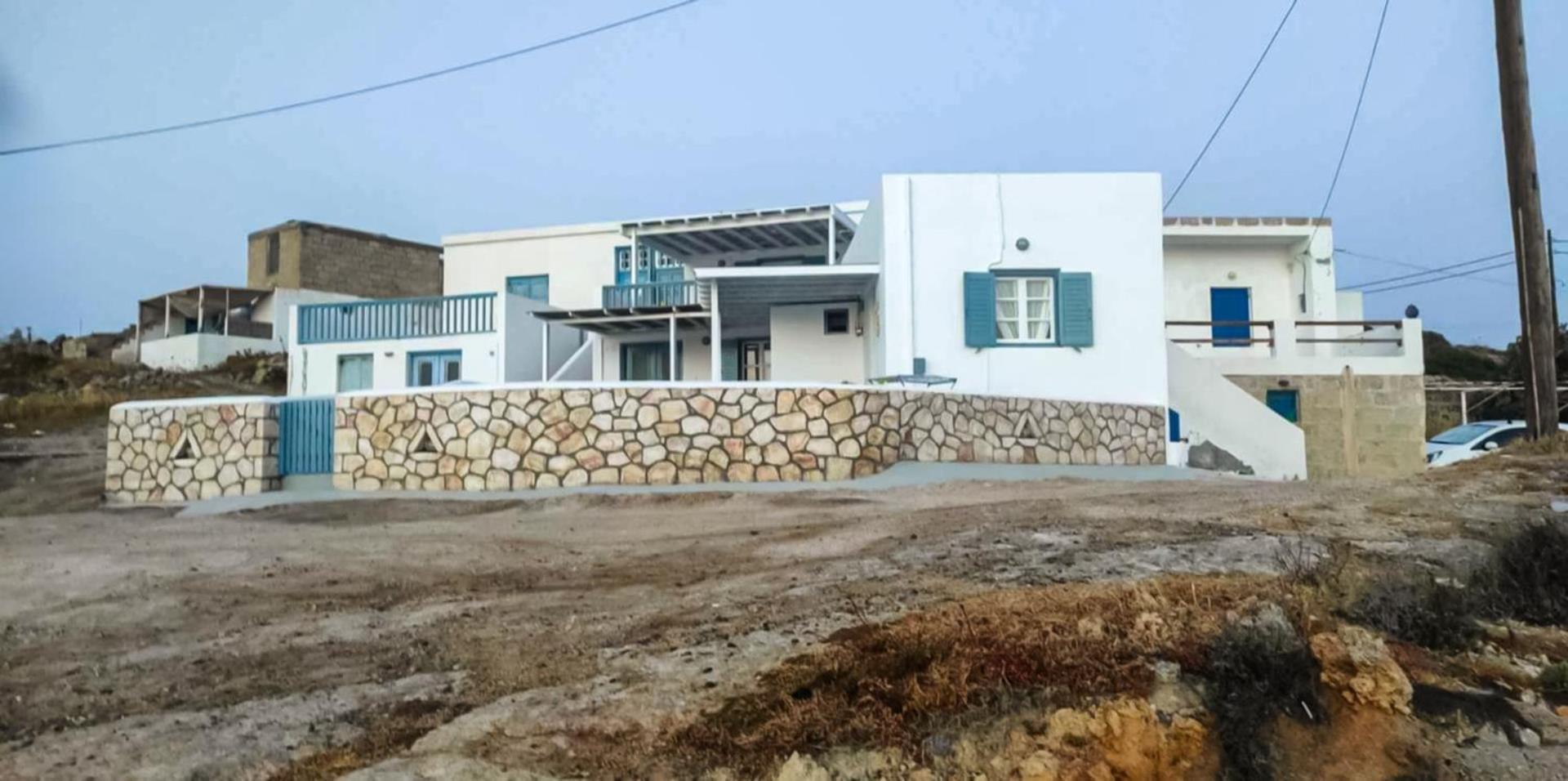 Seaside Residence Kiki Prassa,Кимолос Экстерьер фото